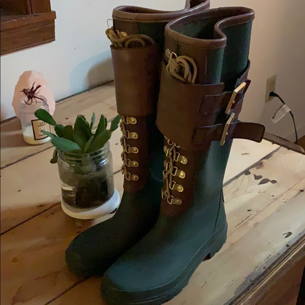 TORY BURCH boots
